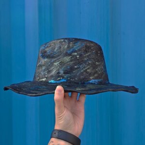 Blue and black hat burnt to make old show wide brim jazz top art niche