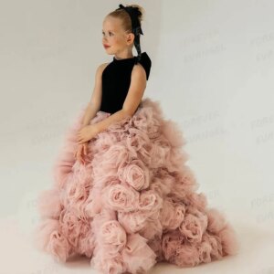 Graceful A Line Flower Girl Dress Sexy Sleeveless Fluffy 3-D Flowers Backless Party Ball Gowns Customized 2025 Vestidos De Novia