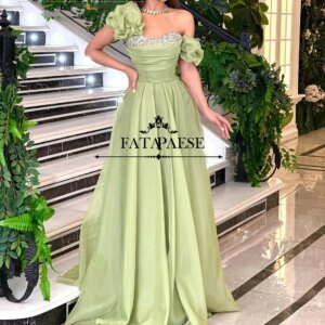 FATAPAESE Custom Bridesmaid Dress One-shoulder Flowers Featured Crystals Beaded on the Bodice  Sweetaheart Satin  Gown Wedding