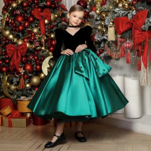 Princess Emerald Green Long Sleeves Flower Girl Dresses 2025 Velvet V-Neck Sparkly Beading Birthday Party First Communion Gowns