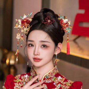 Xiuhe Headdress 2025 New Chinese Bridal Headdress Xiuhe Clothing and Gown Tassel Buyao Wedding Hair Accessories