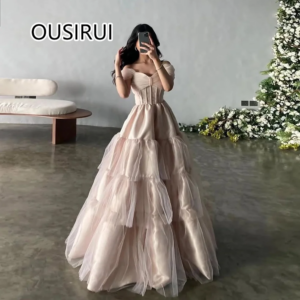 Princess Off-Shoulder Tulle Arab Bridesmaid Gown Sleeveless A-line Backless Tiered Sweety Prom Dress with Court Customized