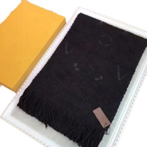 High quality 100% pure wool scarf New Hijab with Tassel Bufanda Foulard Luxury Designer Scarf Cashmere Thick Shawl Women Long Winter Wram Pashmina Wraps comfortable