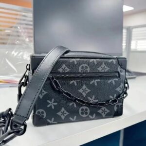 Handbag Mini Women Soft Trunk Crossbody Totes bags Mens Shoulder Monograms Messenger Purse Bag Legacy Chain Handle Designer Luxury Clutch Box