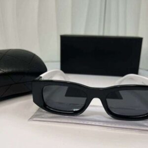 Showpiece 2025 New Cat-eyed Sunglasses Wearable Fashion Art Premium Product Sunglasses For Women Designer Black And White Contrasting Colors Fashion Trend