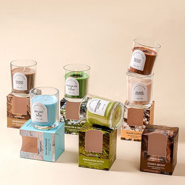 Colorful smoke-free and environmentally friendly soy wax premium fragrance candle as a souvenir