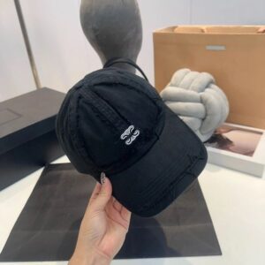 Designer Cap Women Fashoin Men Embroidered Luxe Fitted Hats Baseball Caps Female Summer Casual Hundred Take Protection Sun Hat