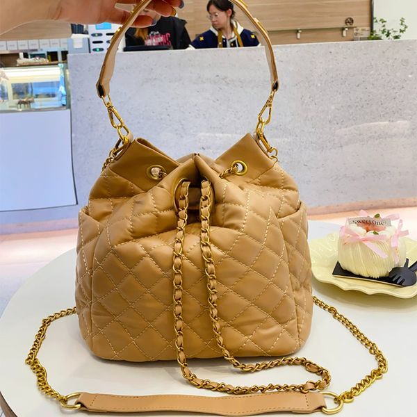 Designer Womens Totes chain letter 9.5*9*6in dating leather elegant handbag Classic diamond grid pattern on bucket bag