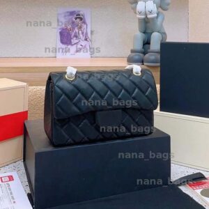 Luxuries Sheepskin Deisgner shoulder bag Handbags Women Real Leather Crossbody Bag Caviar Brand Grid Bag Womens Handbag Gold Or Silver Chain Slant Clutch purse