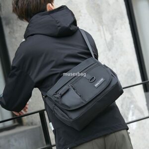 Crossbody bag Men's Japanese fashion messenger bag Casual canvas bag shoulder bag Student large capacity crossspan backpack