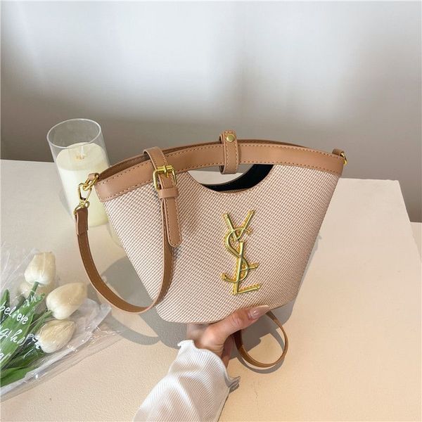 Women's new style of foreign style all-match pure color shoulder bag fresh and elegant cross-body bag 2025s hot