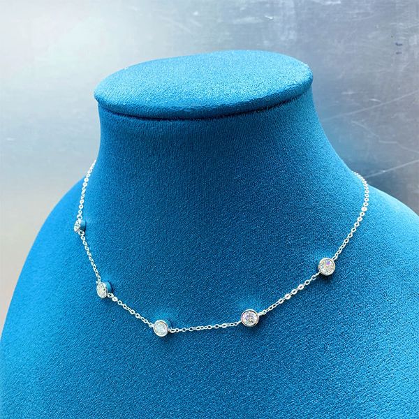 D-color VVS1 0.5CT*5 Moissanite s925 pure silver starry sky necklace for women, European and American cross-border 18K gold 50-point 5-diamond bubble collarbone chain