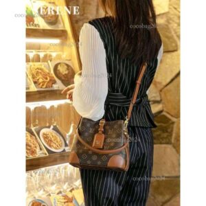 SERENE Bag for Women 2024 New Autumn Commuter Bucket Bag, Giving Girlfriend and Wife Birthday Gifts