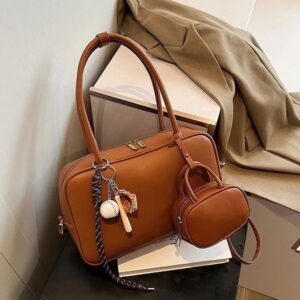 Desinger bag Retro large capacity bag for women autumnwinter work handbag pillow shoulder messenger bag