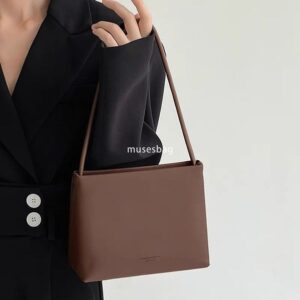 Fashu underarm bag with high-end and niche design single shoulder crossbody bag versatile simple square handbag fashionable women's bag