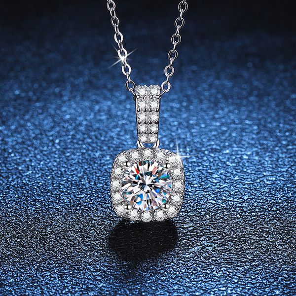 Elegantly Crafted Woman's S925 Moissanite Earring Set With Premium Quality Diamond-Like Facets