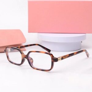Designer Sunglasses For Women Men Beach Sun Glasses Trendy Classic Square Frame Glasses Letter Design High Quality Eyeglasses Oval Luxury Sunglasses