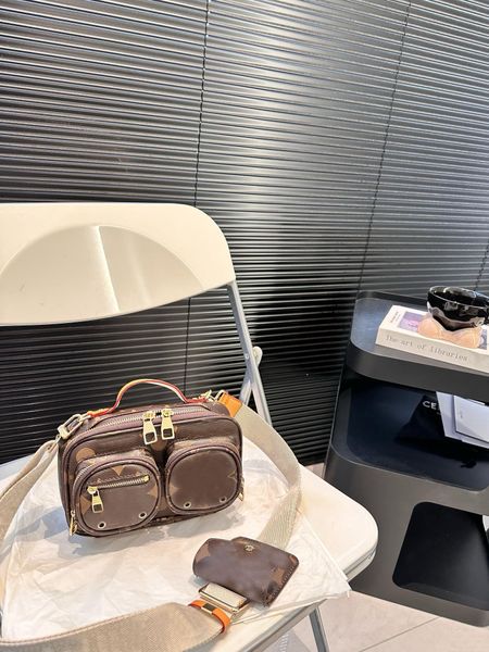 2024 New utility crossbody genuine leather designer Digital camera for women and mens clutch handbag brand shoulder bags tote bag M80446