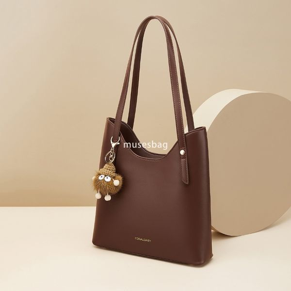 Designer Women's High Quality Fashion Shoulder Bag Versatile Bucket Bag Underarm Bag Minimalist Gold Classic Large Capacity Tote Bag