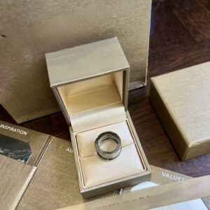 Elegant Men's Silver Wedding Band Featuring Black and White Diamond Accents – Premium 925 Sterling Silver Craftsmanship