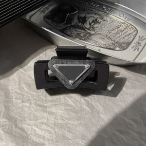 Hair Clips Luxury Letter Barrettes Girl Triangle Hai Pin Designer Gift Hair Jewelry Design Love Hairpin for Women Hair Accessories