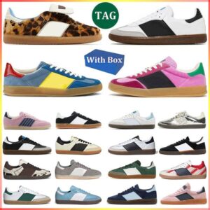 Vegan OG Wales Running Shoes for Men Women Sneakers Designer Trainers Cloud White Core Black Bonners Collegiate Green Gum Outdoor Flat Sports Sneakers