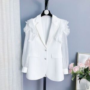 014-Women's white summer coat casual outfit