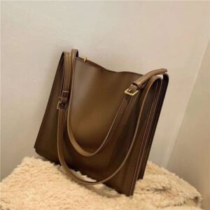 Designer bag Luxury bag Shoulder bag High quality underarm bag Vintage minimalist large capacity faux leather shoulder bag Practical for commuting