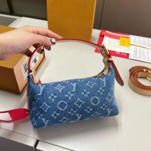 Designer Bag Denim Embossed Shoulder Bag Classic Handbag Multi-color Summer Bag Fashion Trendy Print Adjustable Shoulder Strap Zipper Blue Lunch Box Bag