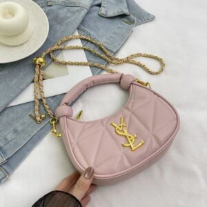 2025 Spring Summer New Design Chain Women Shoulder Bag Fashion Minimalist Premium Letter Rhombus Handbag 01