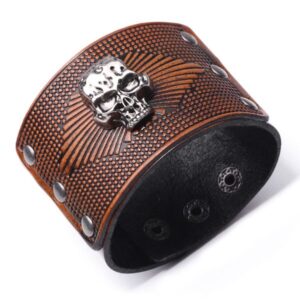 Leather bracelet for men – personalized skull-shaped exaggerated wide leather bracelet, a stylish accessory for your hands.