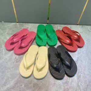 fashion designer ladies Slippers simple youthsmoccasin shoes suitable for spring summer and autumn hotels beaches slipper size 35-42sandals famous designer women