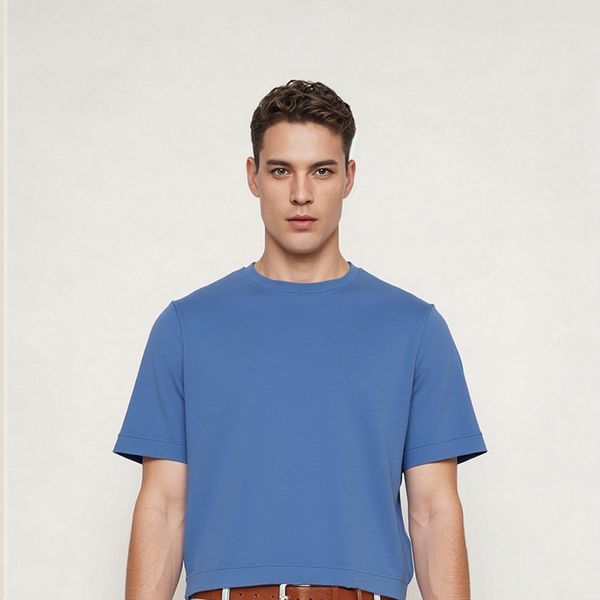 the threedimensional cut is more stylish and the womens classic navy blue round neck tshirt combines fashion and comfort