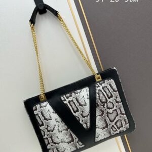 Top Leather Handbags Womens Corssbody Messenger Bags Purse Tote Satchel Embossing Vintage Designer Shoulder Bags M58706 Lady dhgate wallet