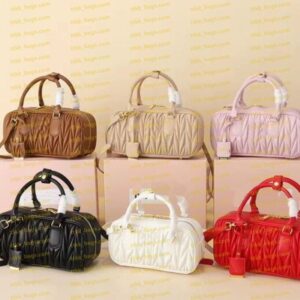 Luxury Designer Bag With Retro Style Caramel Pleated Handbag Women's Fashionable Shoulder Bag Detachable Shoulder Strap