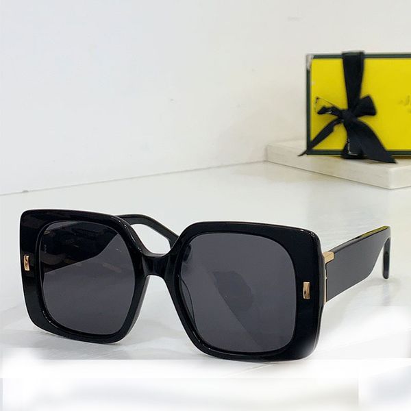 Hot sunglasses for Men, sunglasses for Women, thick-framed gradient protective lenses for sunglasses