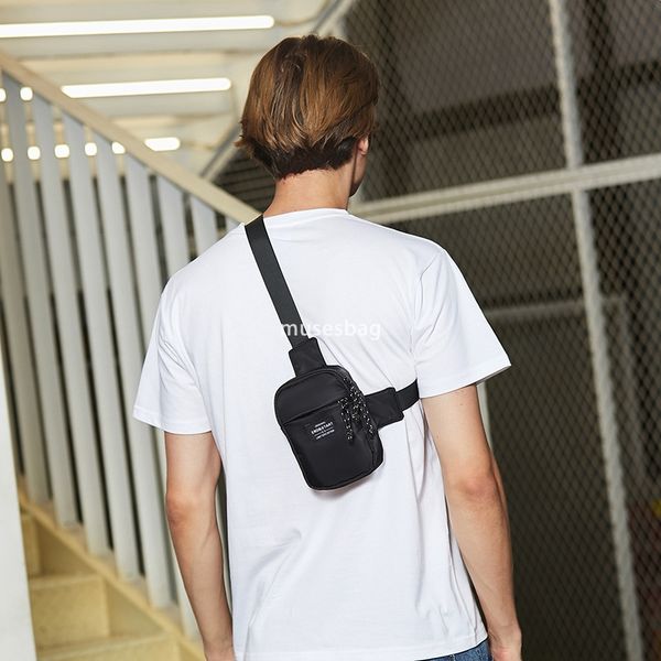 New high-quality men's simple chest bag versatile fashion trend outdoor lightweight shoulder bag men's crossbody bag