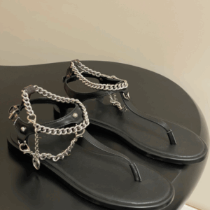 Designer – Summer women's Sandals flat slippers Flip-flops with metal round buckles and Metal chains surround the feet