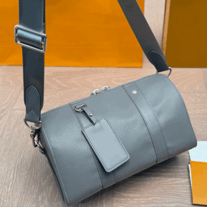 Retro bowling bag fashionable commuting bag classic monogram bag luxury designer bag unisplendour single-shoulder bag high-end handbag practical crossbody bag