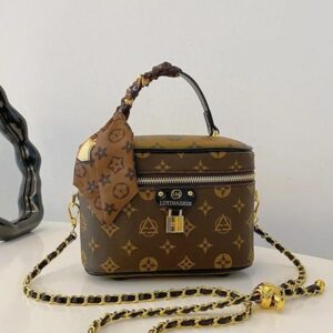 Free shipping 2025 new style retro make-up box women's niche silk scarf chain fashion elegant shoulder crossbody bag daily commuting everything