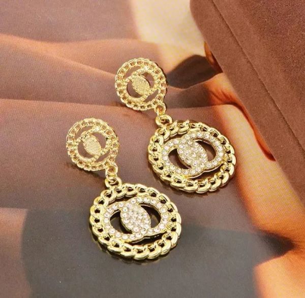 Designer Earrings Letters Stud Earrings for Woman Jewelry Accessories Dangle Pearl Crystal Earring Christmas Wedding Gifts