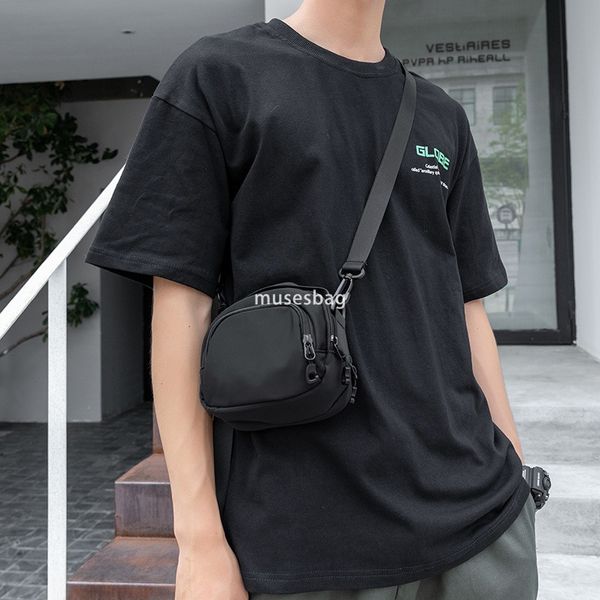 Men's single shoulder crossbody bag lightweight fashion casual men's bag small bag portable sports small backpack mini mobile phone bag