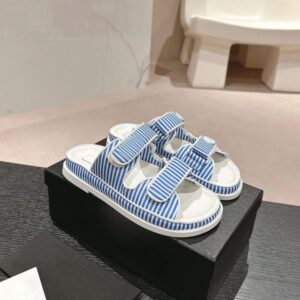 Designer sandals, fashionable striped checkered shoes, new flat slippers, beach anti slip shoes, unisex versatile shoes