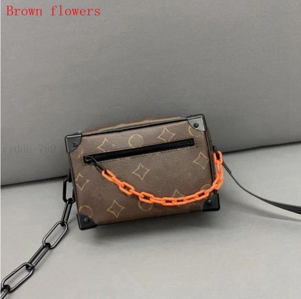 Designer Women's Fashion Leather Emed Old Flower Chain Purse Handdesigner bag Letters Stripe Half Moon Tote Crossbody designer bag Wallet designer bag