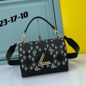 Designer Ladies Leather Electric Embroidery Clamshell Hardware Letter Buckle Embellioned Adjustable Shoulder Strap Crossbody Bag Purse 23cm