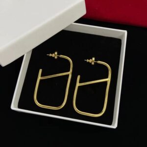 Designer Earrings Luxury Brass Jewelry Gold Silver Earrings Letter Stud Fashion Charm for Women Christmas Wedding Gifts