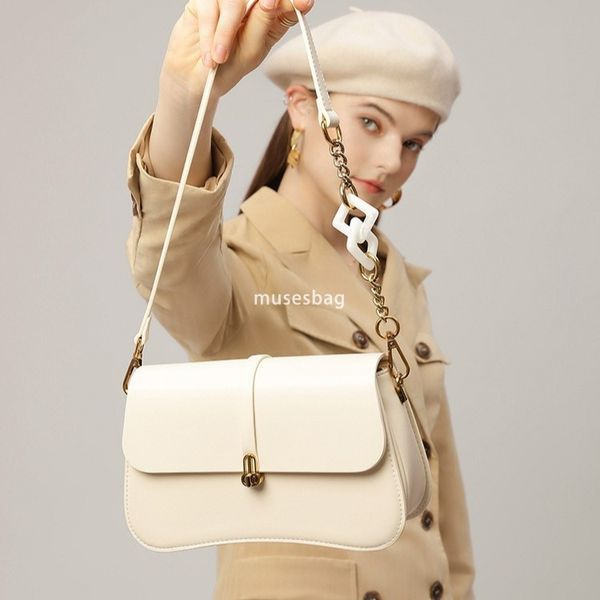 High quality urban minimalist stick bag new fashionable and luxurious chain underarm saddle bag versatile single shoulder crossbody bag for women