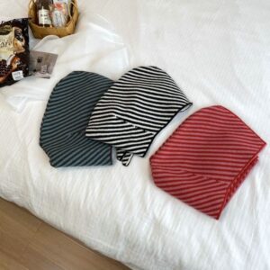 1-786 Solid color versatile knitted soft and sticky ins style scarf for women to keep warm in autumn and winter