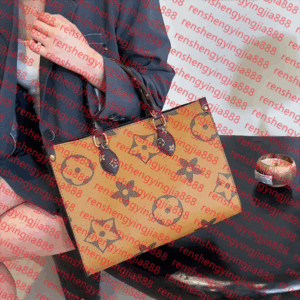 2025Chic Small Square Leather Shoulder Crossbody Bag for Women – Latest Design for