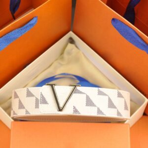 Mens Designer Belts Fashion Genuine Leather Belt Classic Letter Smooth Buckle Width 3.8cm 5 Optional